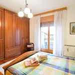 Apartman In With Wifi Sovramonte